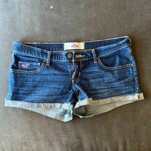 Hollister denim midi shorts🌼